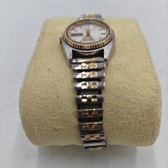 VTG Seiko SQ Watch Women 25mm White Dial Two Tone Daydate Round 8523-0059 NewBat - Picture 5 of 16